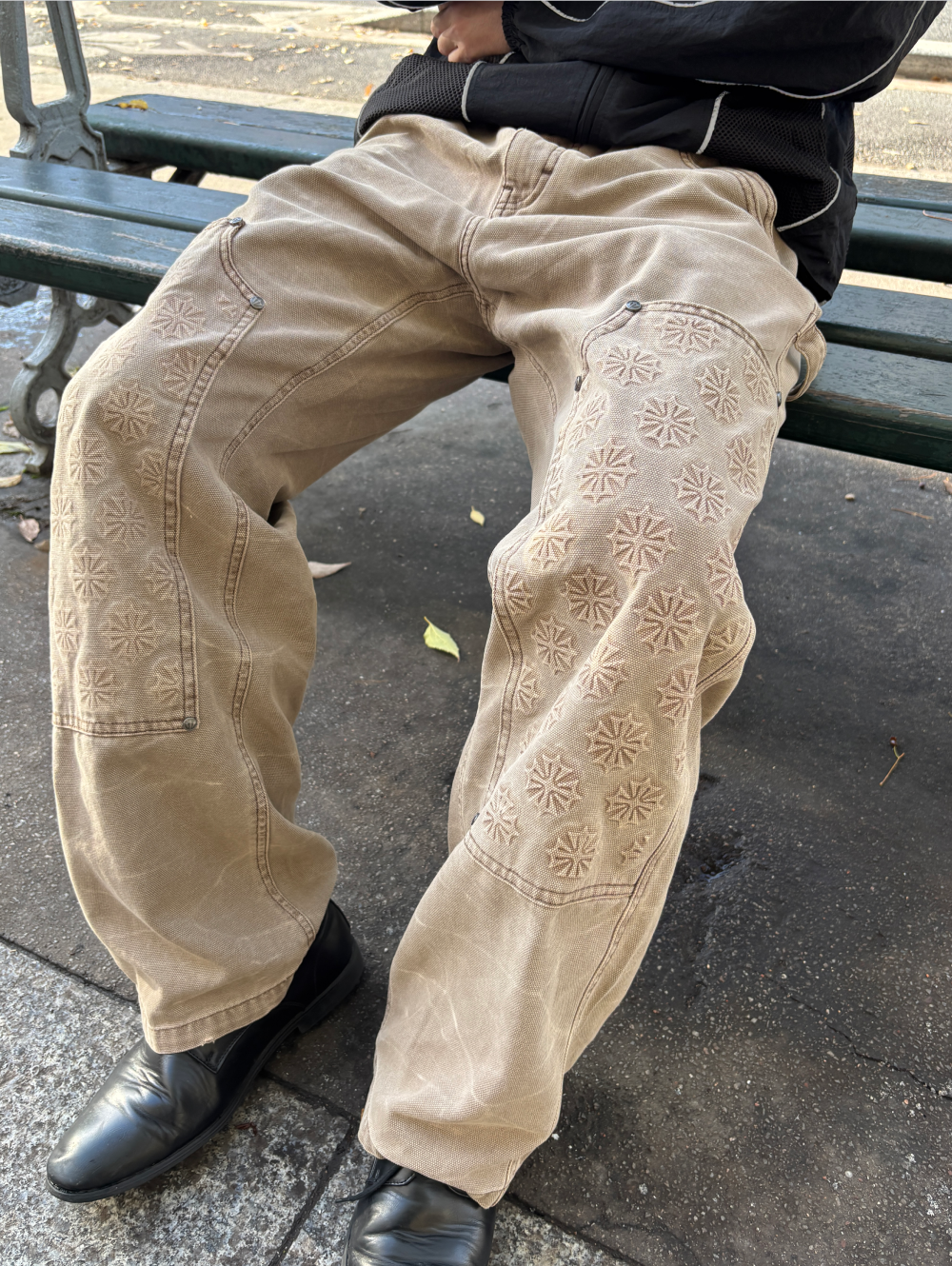 Relic Carpenter Beige