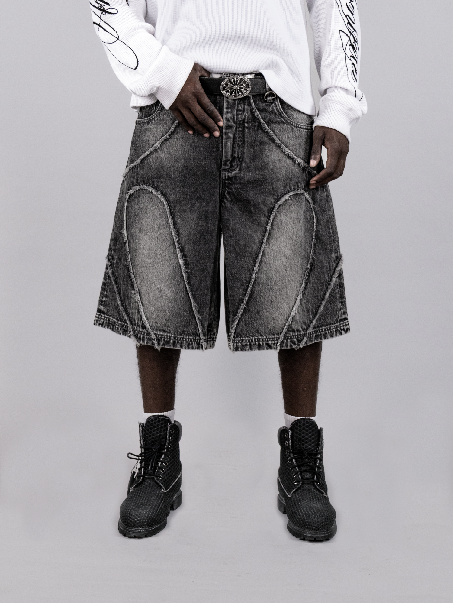 Arnmor Black Jorts